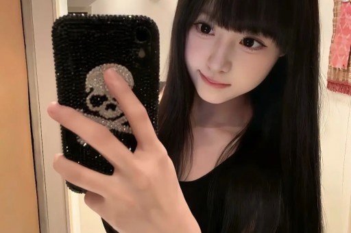 董宇辉与相宜双双带货翻车引起广大网民不满