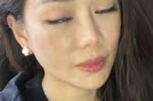 陪玩陪睡就是皮毛！继手伸进裤子后又一女星自曝50多都不放过