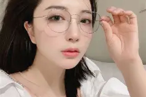 于正重提旧事邓莎无辜被害吃瓜网友深扒内幕真相将浮出水面？